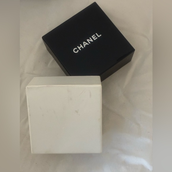 CHANEL Black Gift Boxes set 2 - Picture 4 of 4